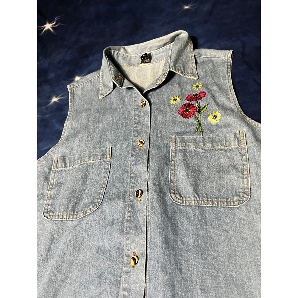 Vintage Floral Embroidered Denim Sleeveless Shirt Light Wash Cotton Large USA